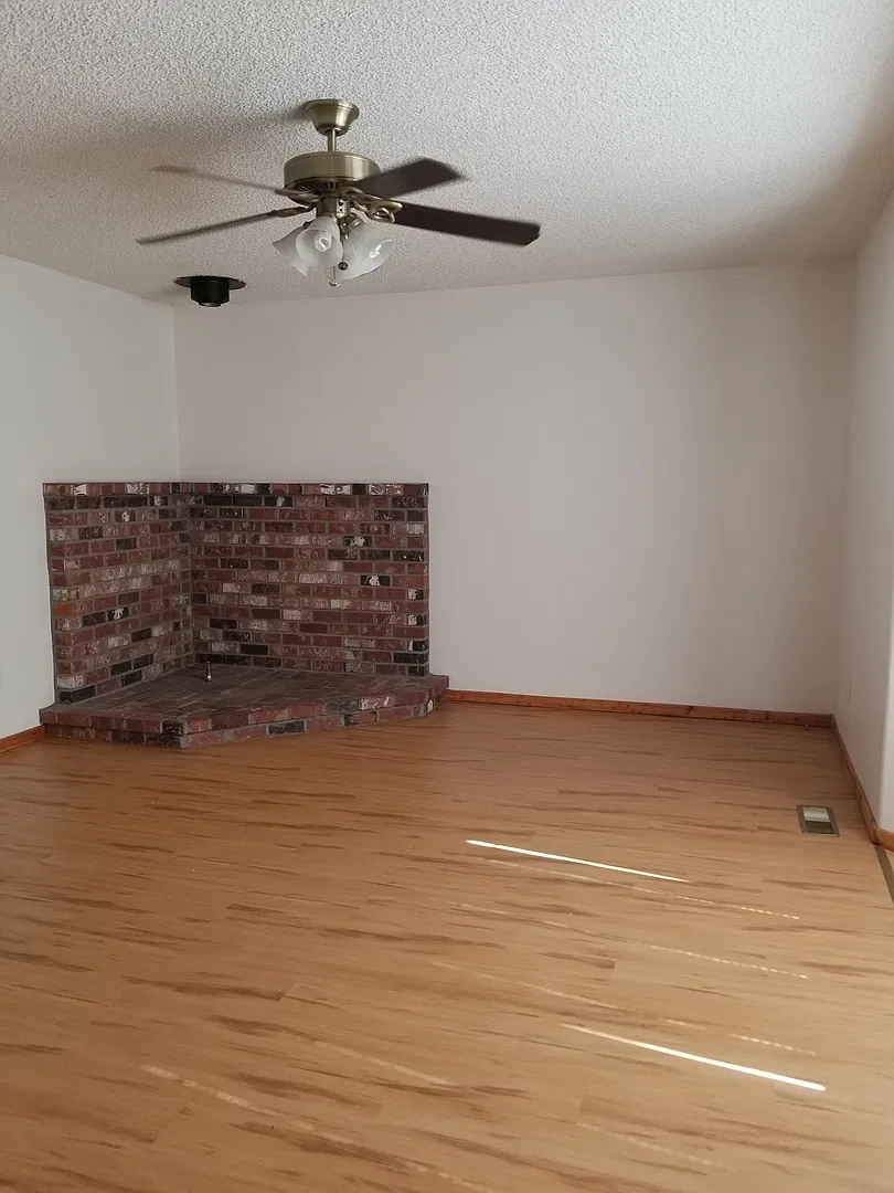 Charming Home for Rent — Photo 3