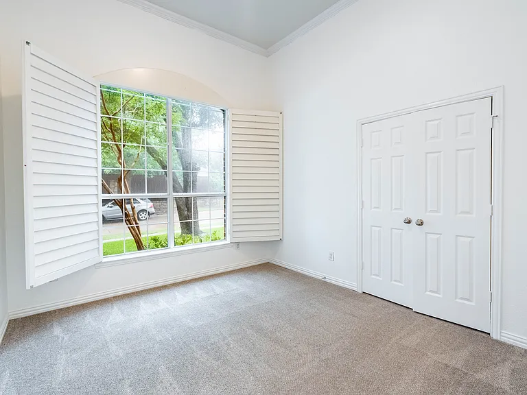 3731 Charter Dr — Photo 11
