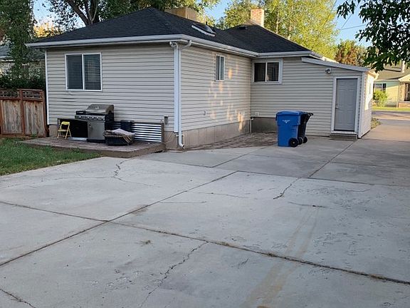 3rd image of 765 E Garden Ave