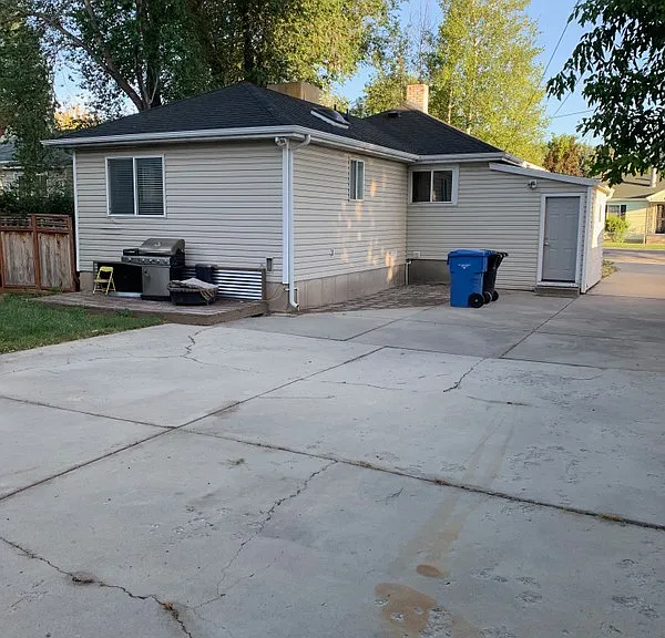 765 E Garden Ave — Photo 3