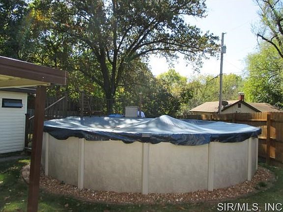 POOL WDECK