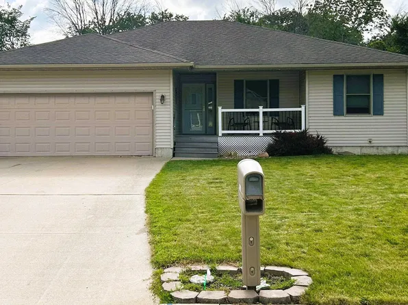 306 Park Ave, Charles City, IA 50616