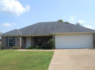 364 Greystone Pt #PTE, Terry, MS 39170