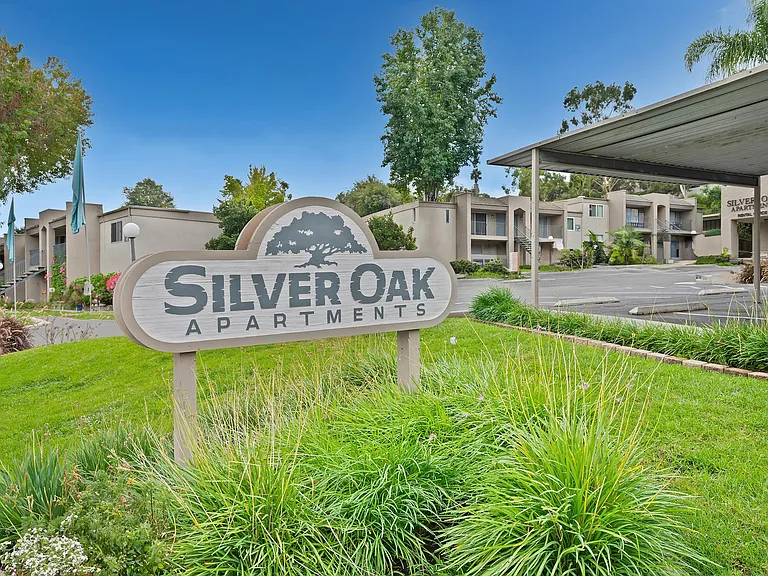 Silver Oak Apartments — Photo 27