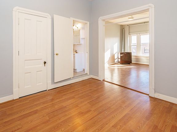2nd image of 2957 Lyndale Ave S #614-8