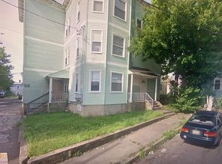 33 Chester St FLOOR 2, Woonsocket, RI 02895