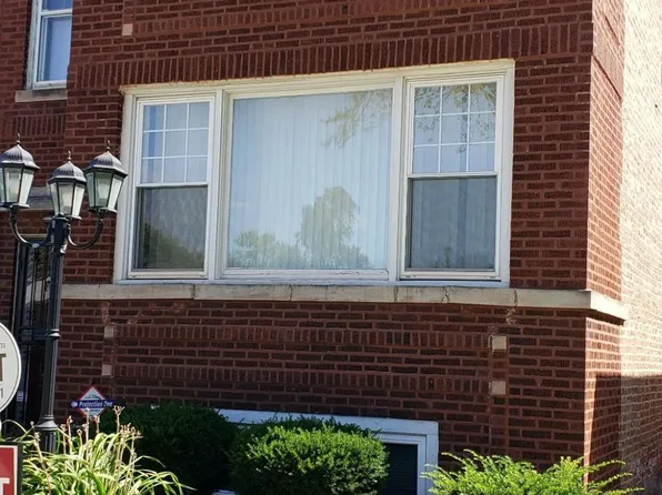 1027 32nd Ave, Bellwood, IL 60104