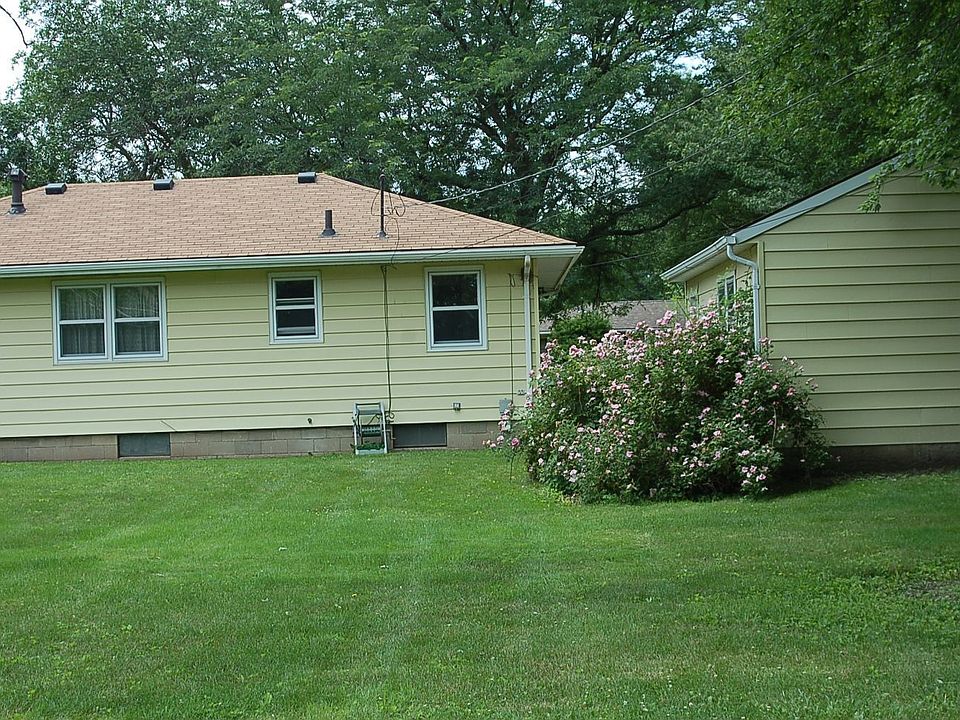 2nd image of 3328 Panther Ln