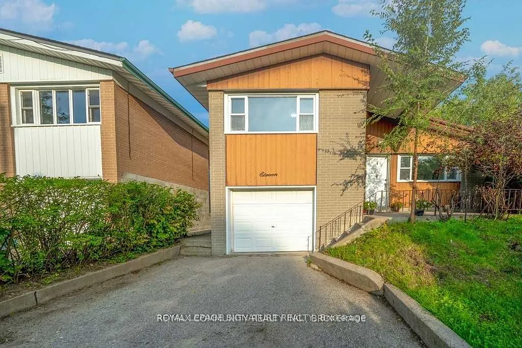 4 bed, $2,550 — Photo 1