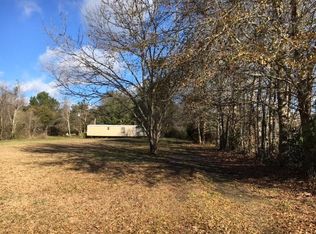 2076 Bentz Rd, Wadmalaw Island, SC 29487