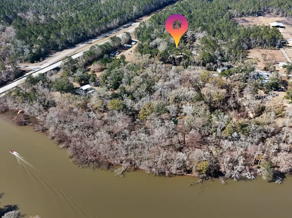 92 Howell Bluff Rd, Bruce, FL 32455