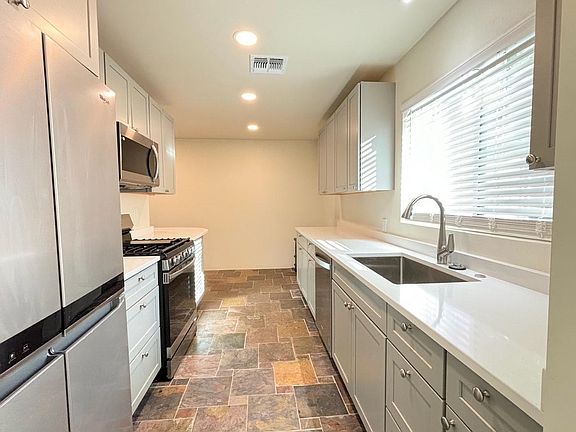 Large updated kitchen