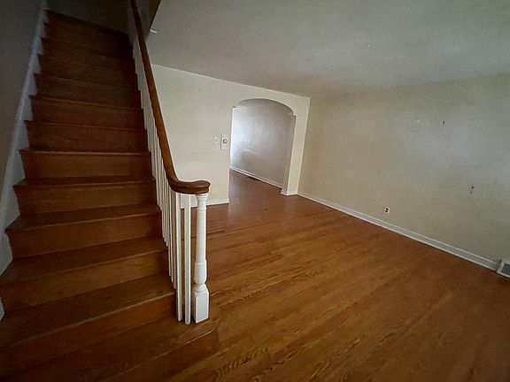 5th image of 2947 Lardner St