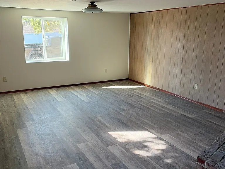 6532 N Drumheller St #7 — Photo 3
