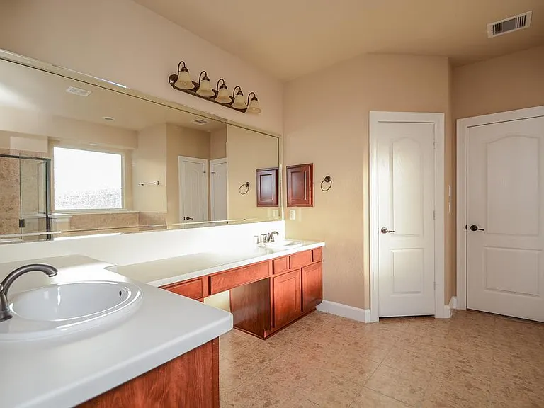 25939 Celtic Terrace Dr — Photo 17