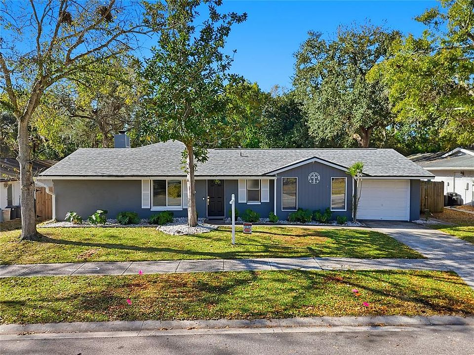 1st image of 49 Valencia Cir