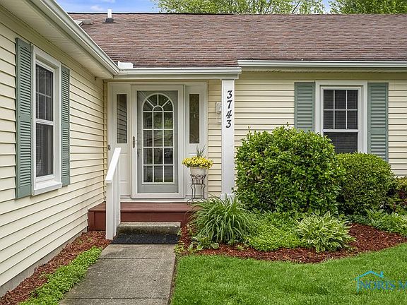 3rd image of 3743 Barleyton Cir