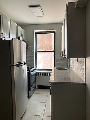2nd image of 33-38 Parsons Blvd #1H