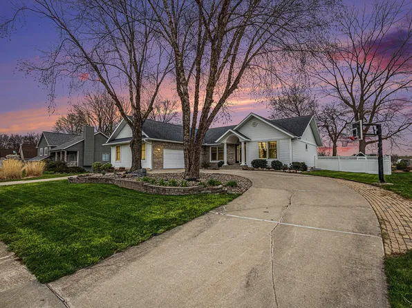 5591 Pioneer Ave, Saint Joseph, MI 49085