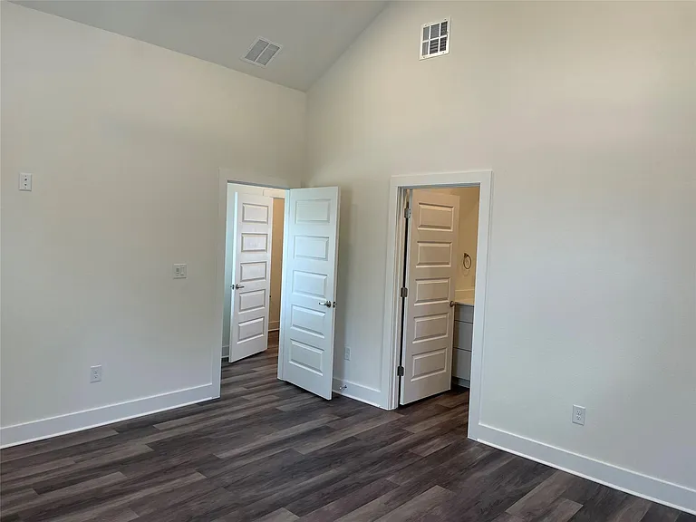 6901 Carver Ave #1 — Photo 12
