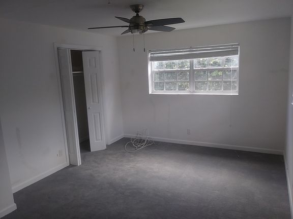 3rd image of 2861 SW 9th St