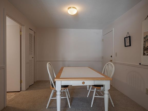 4th image of 36 English Village Rd #36R