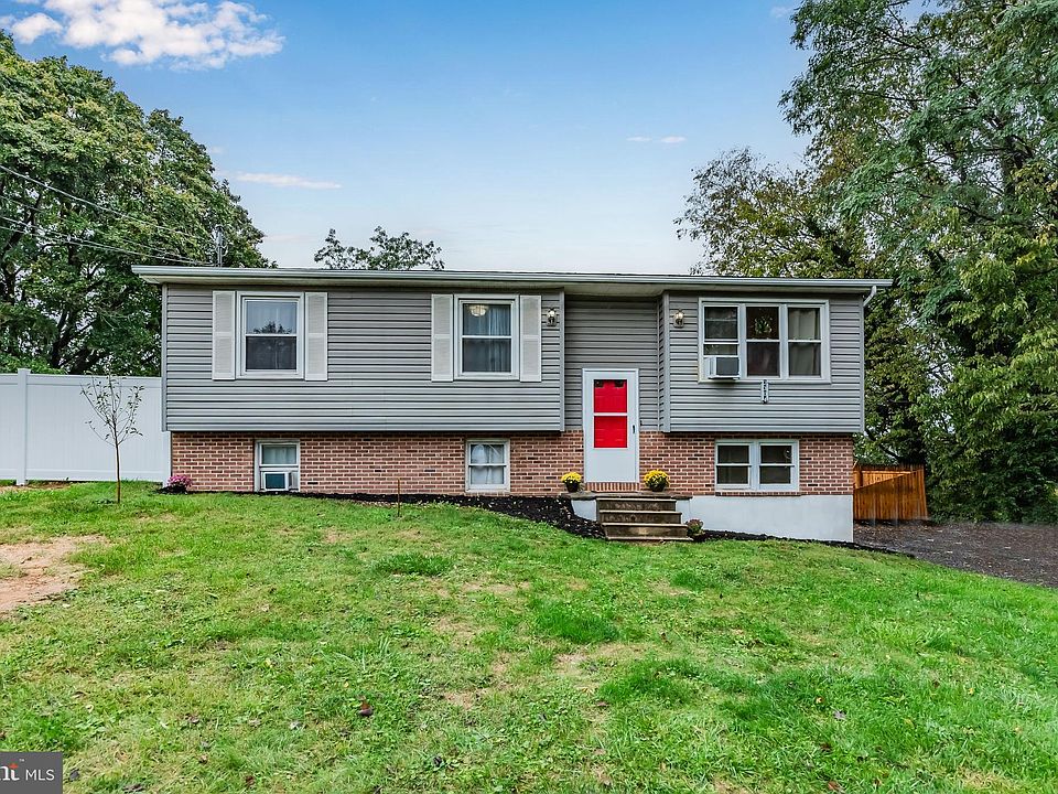 2304 New York Ave Camp Hill PA 17011 Zillow   9d2f37dd018860e51f772e5f5be8a91c Cc Ft 960 