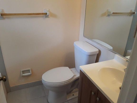 4th image of 5300 W 21st Ct APT 209