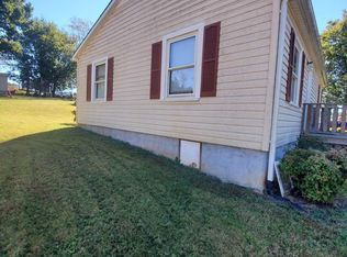 1149 15th St SW, Hickory, NC 28602