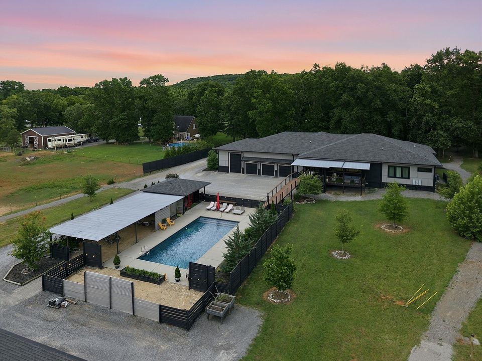 1st image of 567 Cranor Rd