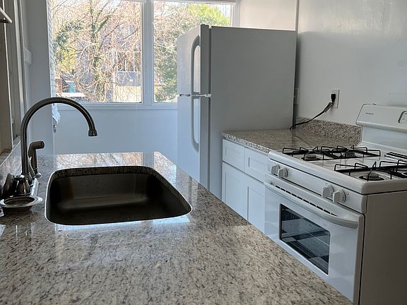Updated kitchen with granite countertops!