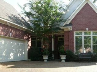 982 Village Oak Cv, Memphis, TN 38120