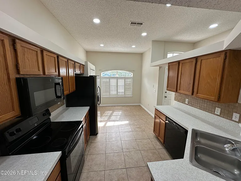 8189 Tessa Ter E — Photo 11