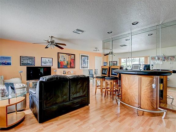 4th image of 1161 Campanelli Drive