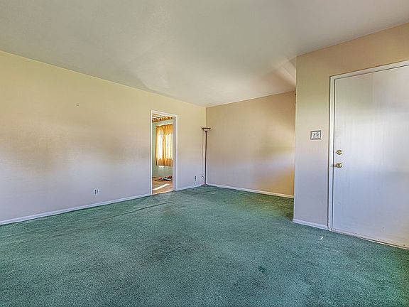 4th image of 5246 W Avenue L8