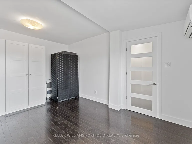 2118A Danforth Ave — Photo 28