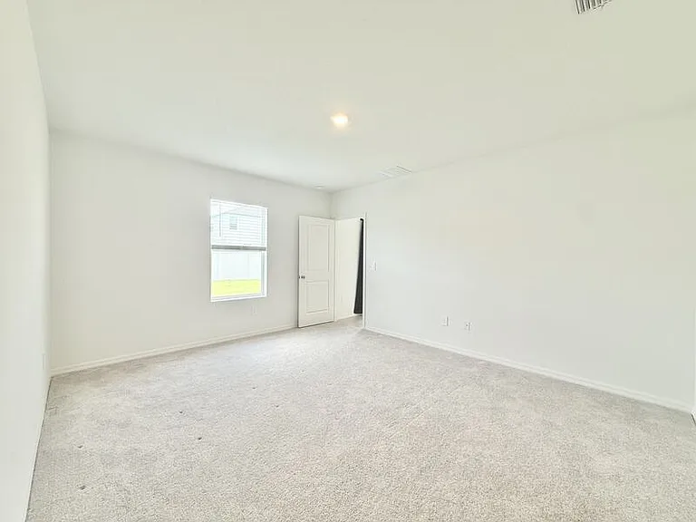 641 Bald Cypress Dr — Photo 35