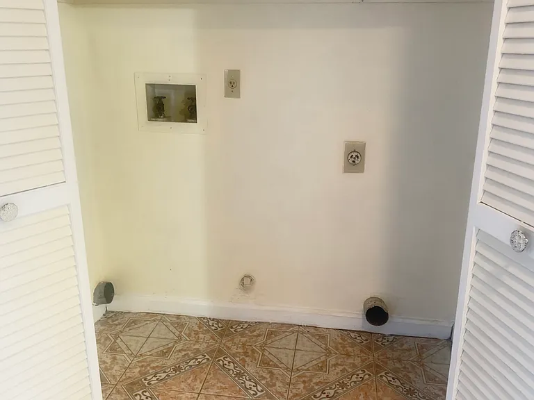 4873 Tomasini Way — Photo 14