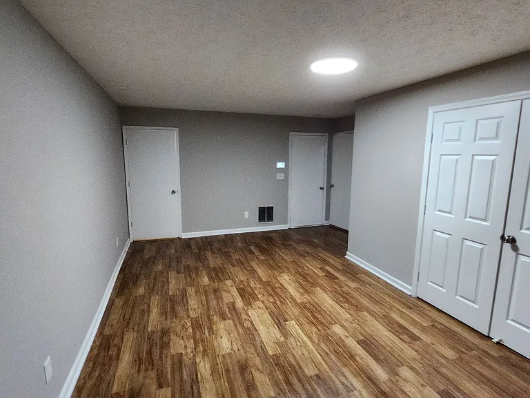 2305 Wilkins Cv — Photo 12