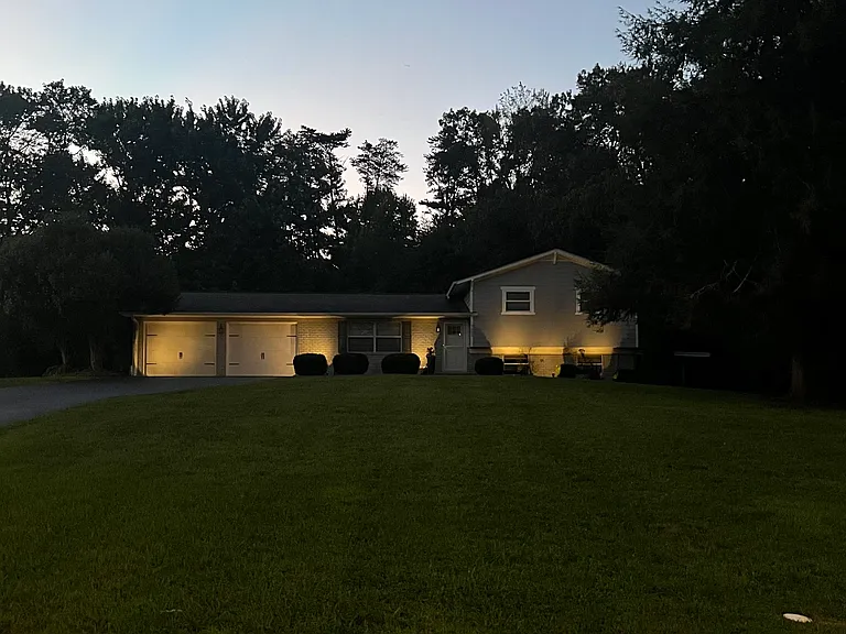 7605 Luscombe Dr — Photo 1