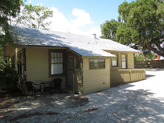 Rear exposure ada accessible