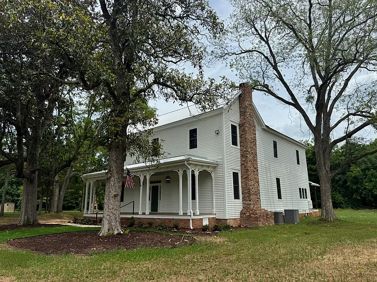 205 Railroad Rd — Photo 2