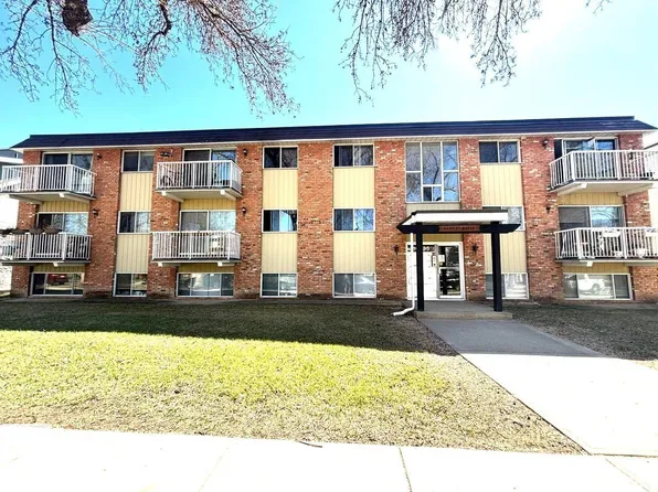 10635 80th Ave NW #304, Edmonton, AB T6E 1V6
