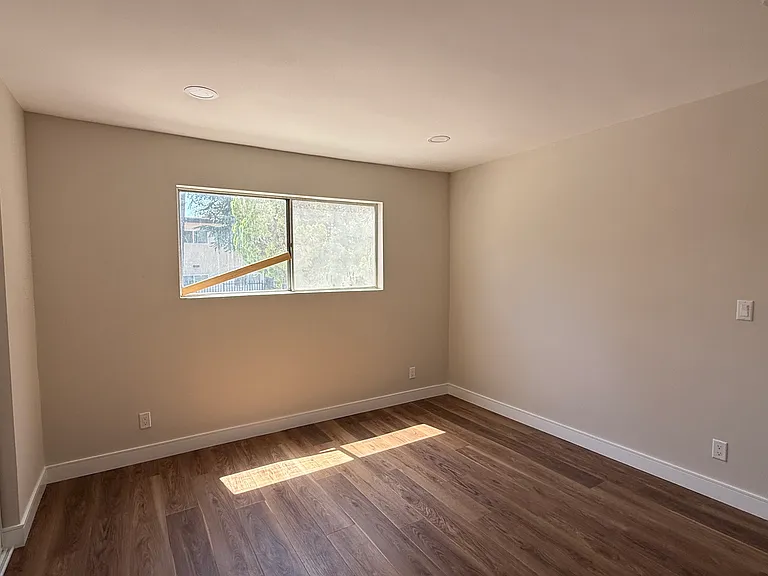 13040 Dronfield Ave #3 — Photo 19