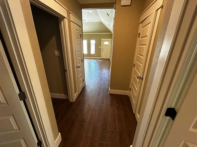 1209 Pinot Dr — Photo 8