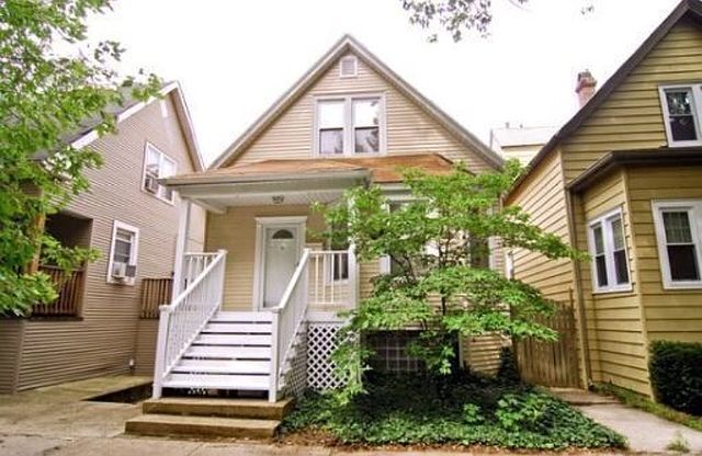 3134 N Oakley Ave, Chicago, IL 60618 | Zillow