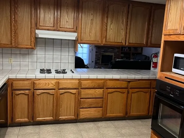 2427 Cherrywood Ct — Photo 3