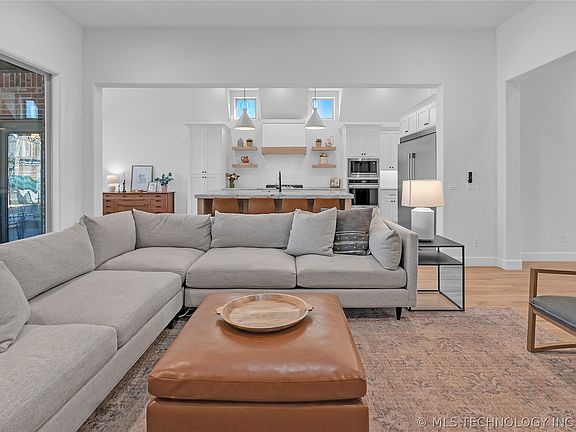4th image of 5327 E 124th Pl S