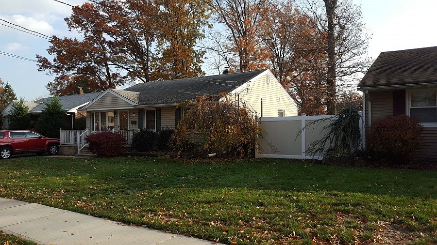 2nd image of 311 Campbell St