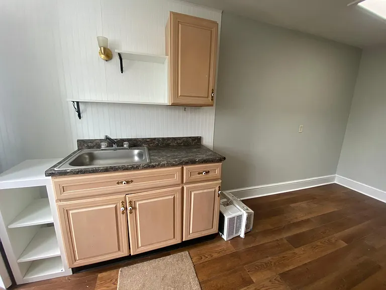 49 N York Rd #2 — Photo 22